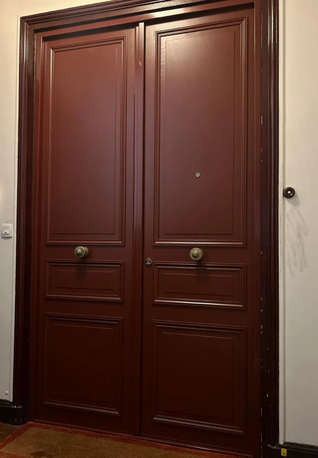 Porte blindée 1 Porte blindée Picard Diamant à deux vantaux en bois foncé